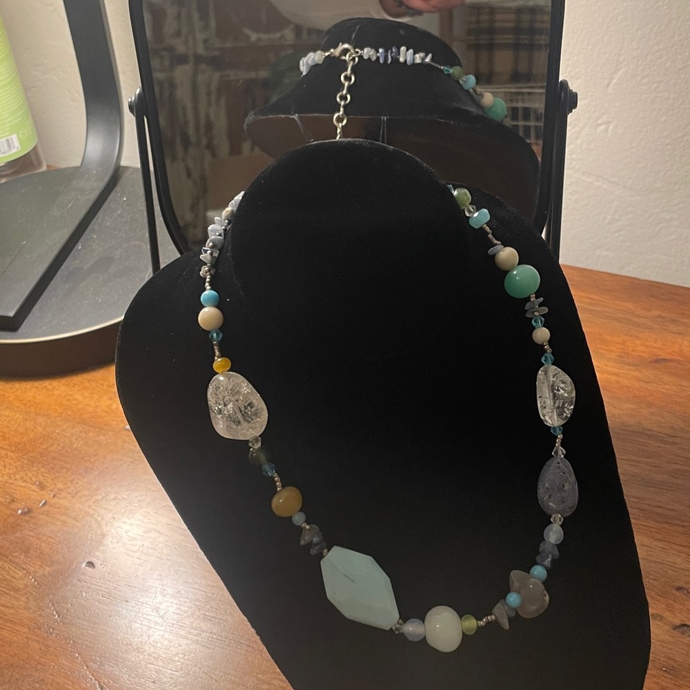 Asymmetrical Multi-Stone Natural Beaded Necklace - blue 💙 green 💚 - Picture 4 of 4